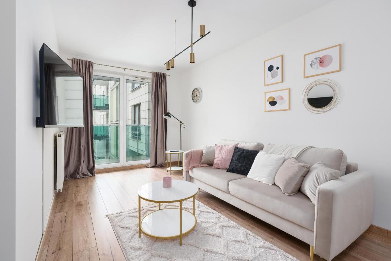Arena Lux Kasprowicz Park By Renters Prestige Apartment Poznan