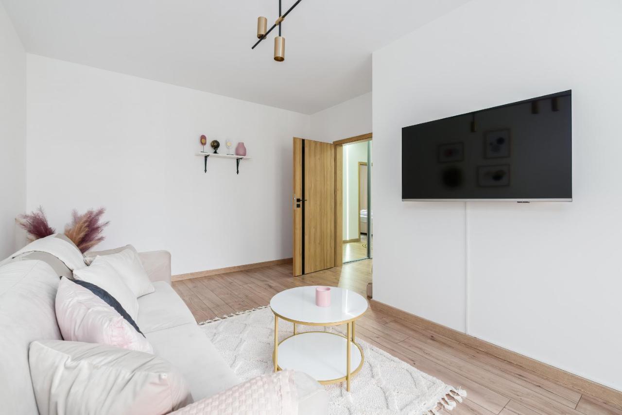 Apartment Arena Lux Kasprowicz Park By Renters Prestige *